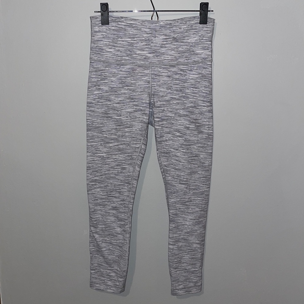 Lulu Lemon Gray Patterned Leggings